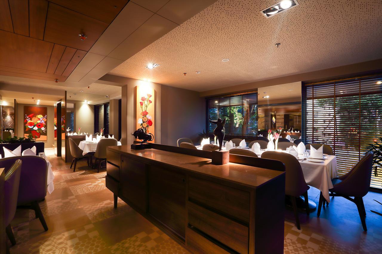 The Grandeur Boutique Hotel Bombaim Exterior foto